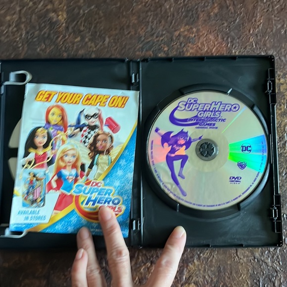 DC SUPERHERO GIRLS INTERGALACTIC GAMES 🎥 🍿 - Picture 4 of 4